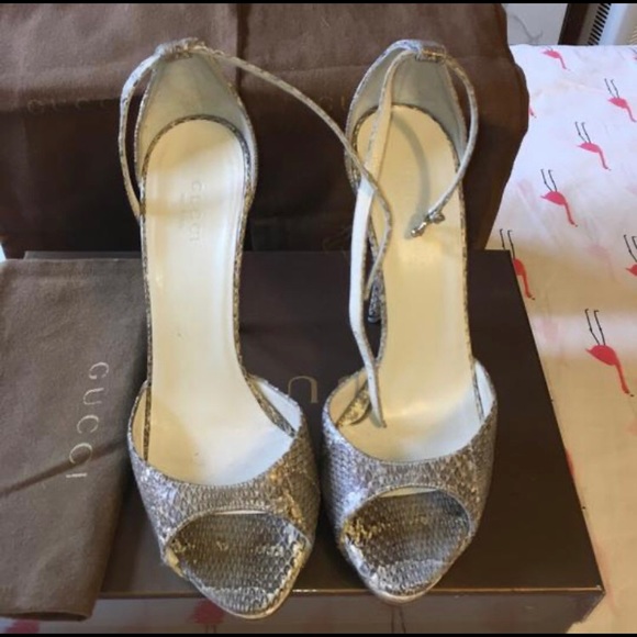 Authentic Gucci Bamboo Shoes.  204149EDH009022 - Picture 2 of 11